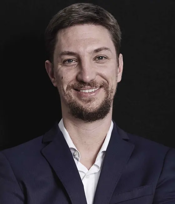 Retrato de Director Dr. Juan Lara